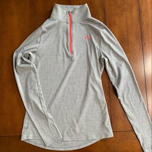 UnderArmour Semi Fitted Quarter Zip